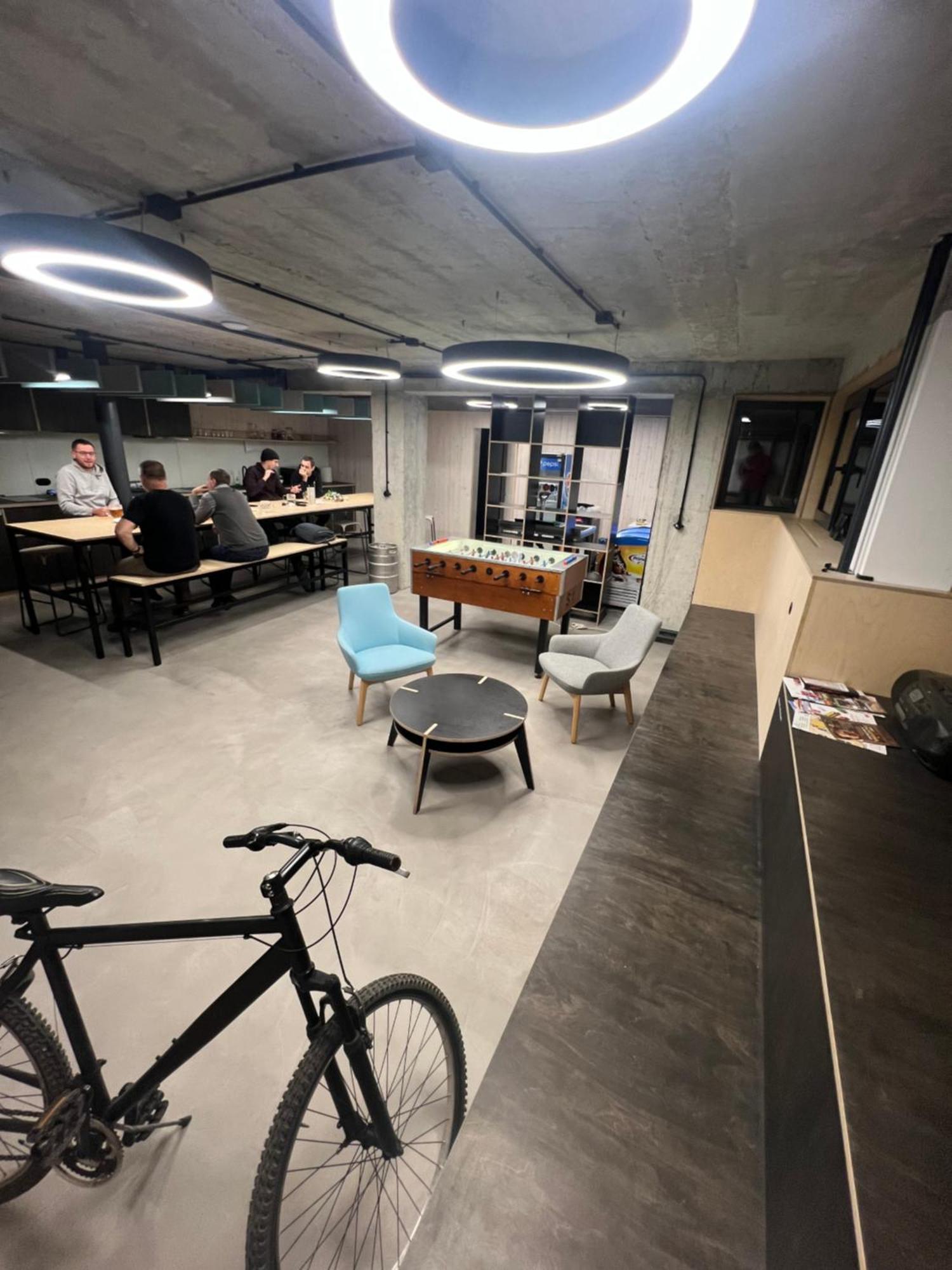 Izy Stay Hostel Bratislava Exteriér fotografie