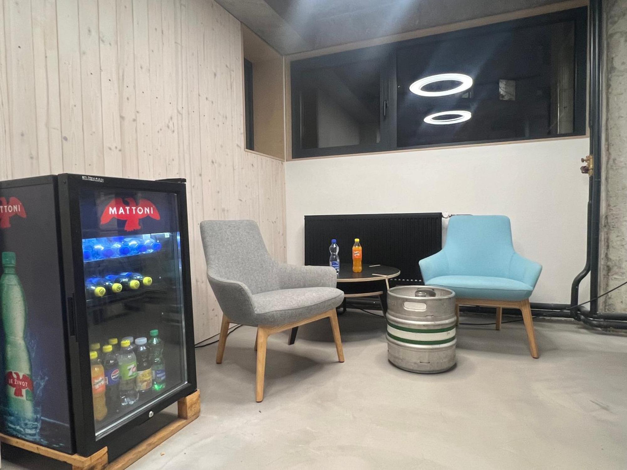 Izy Stay Hostel Bratislava Exteriér fotografie