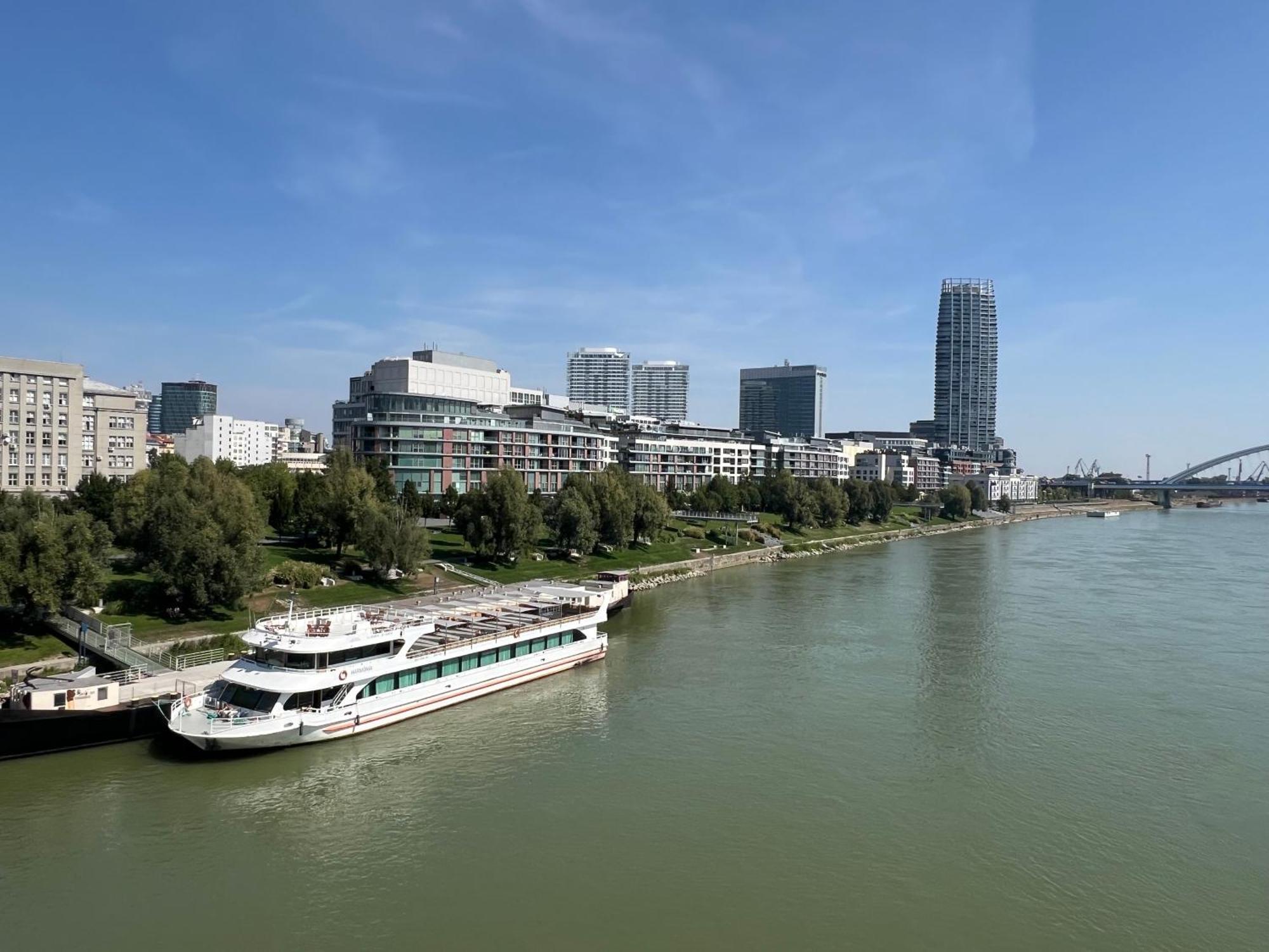 Izy Stay Hostel Bratislava Exteriér fotografie