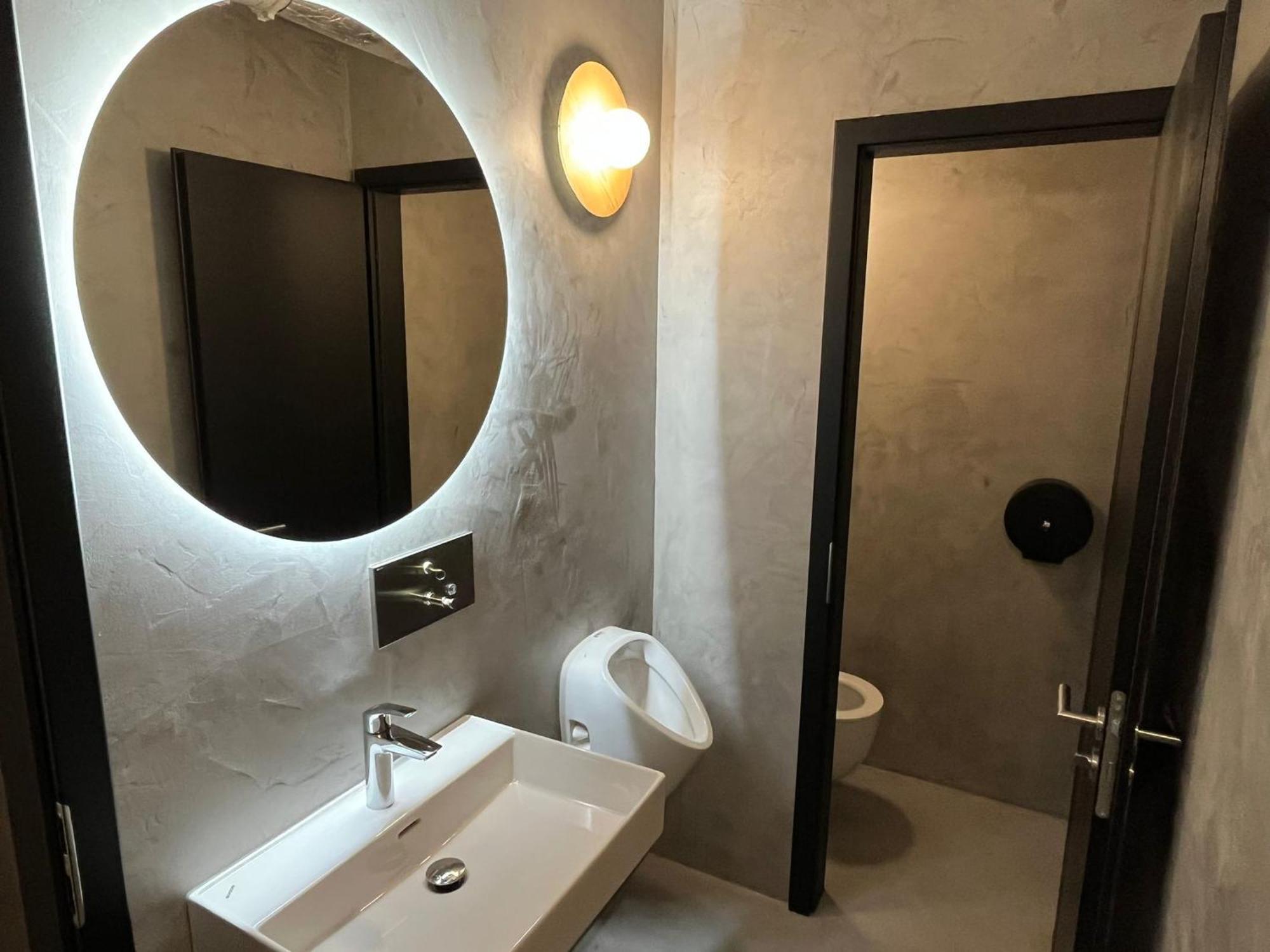 Izy Stay Hostel Bratislava Exteriér fotografie