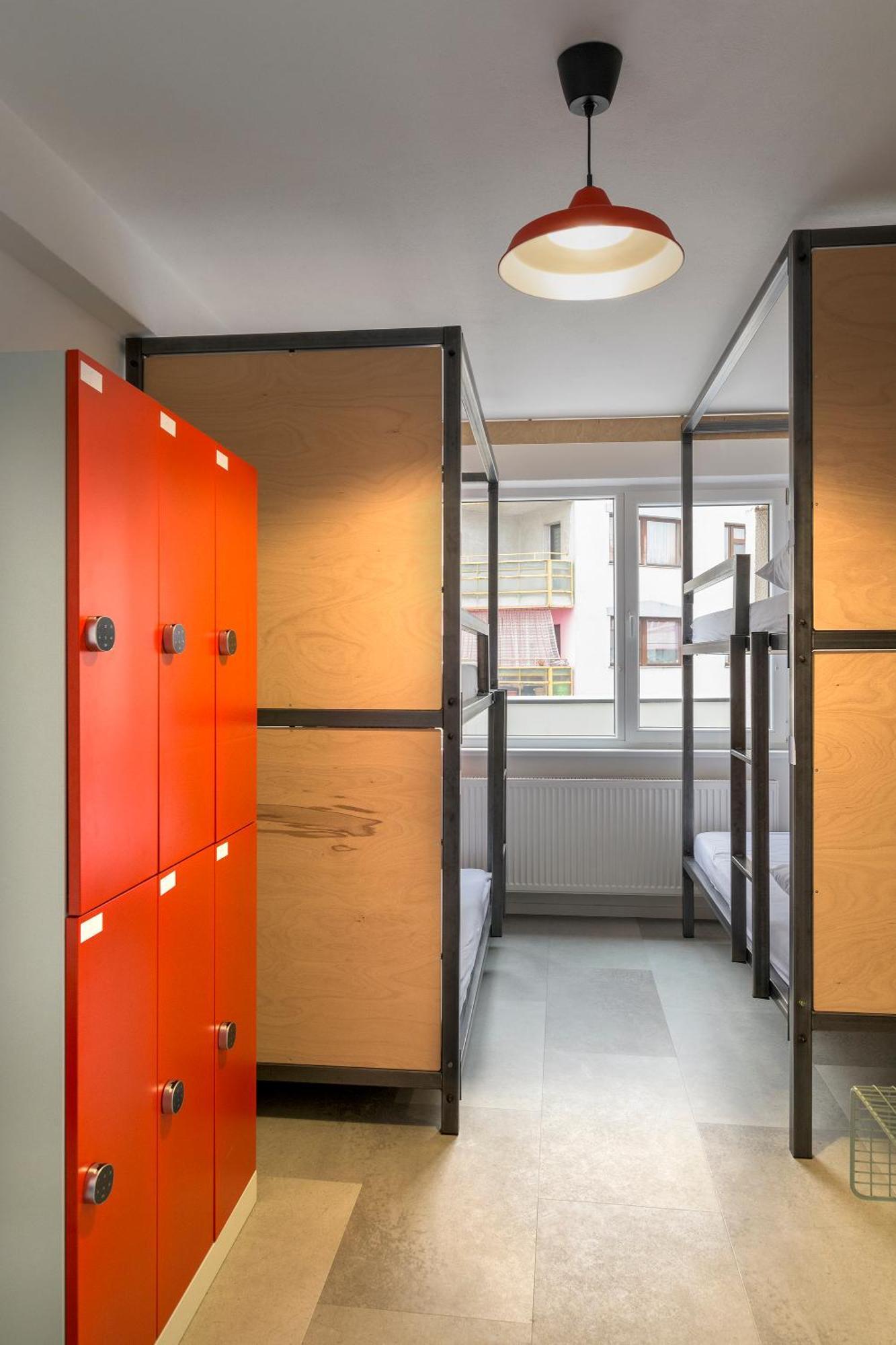 Izy Stay Hostel Bratislava Exteriér fotografie
